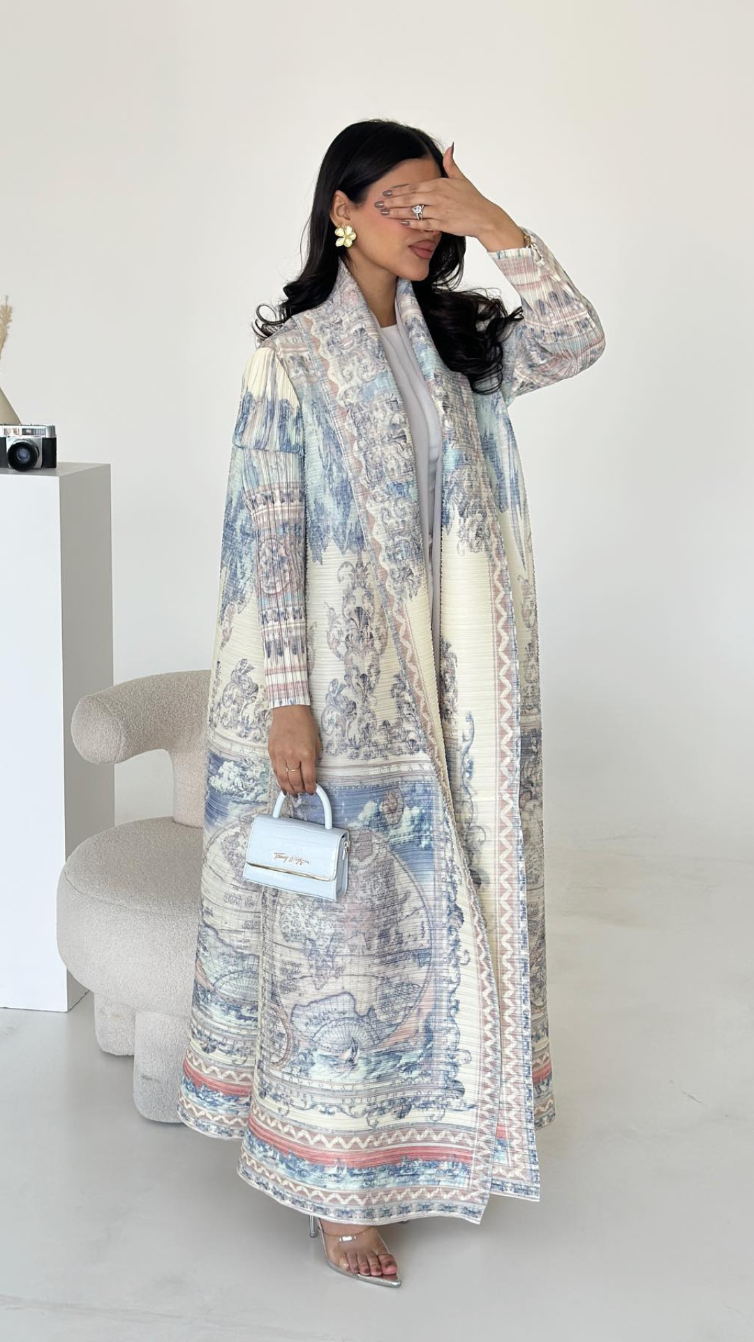 Almaira Abaya Vogue Review: Minimalist Modest Fashion at $142